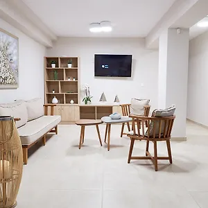 https://nikiti-comfort.hotelschalkidiki.net