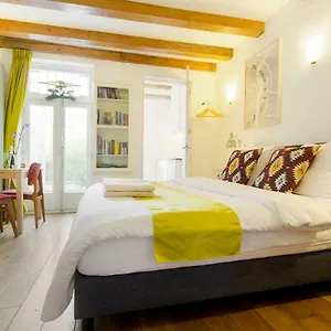 https://mercedes-family-apartment.amsterdamhotelsnl.com